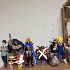 いろんなフィギュアまとめ売りのサムネイル