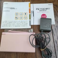 Nintendo  DS LITE　ピンク本体　充電器、説明書つきのサムネイル