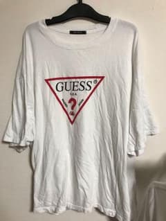 guess Tシャツ Lサイズのサムネイル