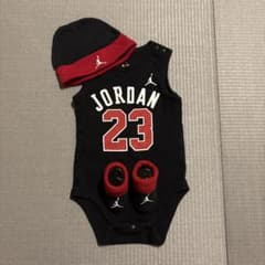 JORDAN ベビー ロンパース 帽子 靴下 3点セットのサムネイル