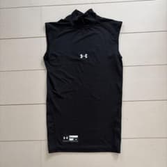 UNDER ARMOUR ノースリーブ コンプレッションシャツ SM 美品のサムネイル