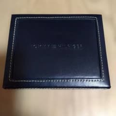 TOMMY HILFIGER 二つ折り財布 コインケース付きのサムネイル