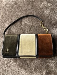 さ*い様 ヴィンテージRoberta di Camerino ベロア ショルダーのサムネイル