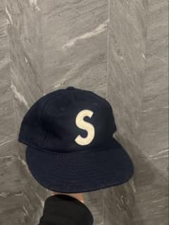 Supreme キャップのサムネイル