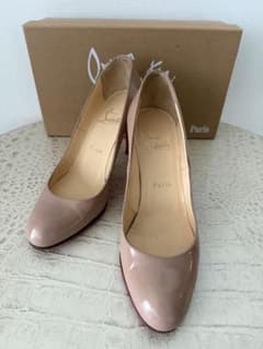 Christian Louboutin エナメルパンプス ベージュ Christian Louboutin エナメルパンプス ベージュ - メルカリ