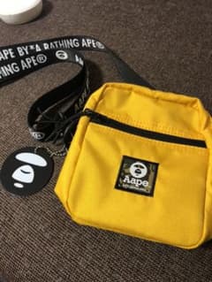 APE ショルダーバッグのサムネイル