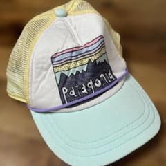 patagoniaキッズキャップのサムネイル