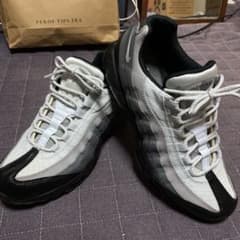 AIR Max95 essentialのサムネイル