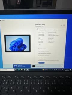 Surface Pro Model 1796 i5のサムネイル