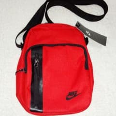 ＼(^o^)／専用　ショルダーバッグ　NIKE　ナイキのサムネイル