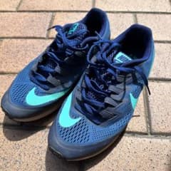 Nikeランニングシューズのサムネイル