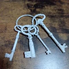 ✻ アンティーク調 雑貨✻ 鍵 キーのサムネイル