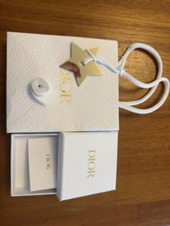 ★正規品 ほぼ未使用★Dior 空箱(ライナー、 リボン、薄紙付) &ショッパー Dior ボックス 空箱 リボン スター付ショッパー - メルカリ