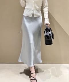FRAY ID 프레이 아이디 사틴나로스커트 2026