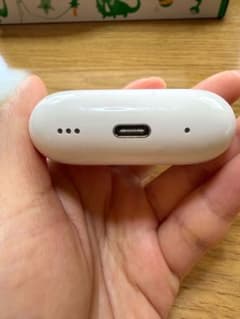 Apple AirPods Pro 2 USB-C 充電ケースのみのサムネイル
