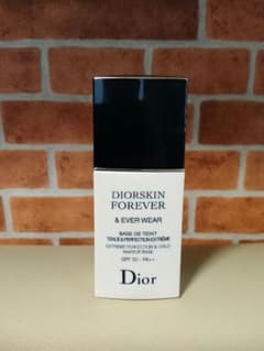 Dior 化粧下地　メイクアップベース　001のサムネイル