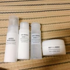 YUHAE ☆只今コスメ類格安出品中☆様専用のサムネイル