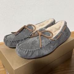 【新品・未使用】UGG アグ ダコタ Dakota 25cm グレーのサムネイル