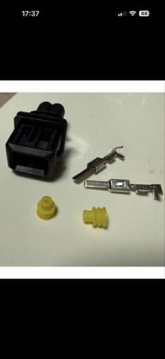 ジムニーノマド用 2極 防水コネクタ カプラー 端子セットのサムネイル