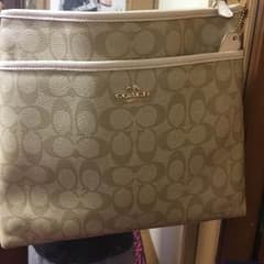 COACHのサムネイル