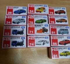 トミカ　✨新品未開封✨まとめ売り❗️ 13台のサムネイル