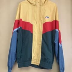 NIKE ナイロンジャケット CU4439-700 Lサイズのサムネイル