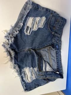 デニムショートパンツ ダメージ加工のサムネイル