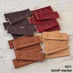1071 革タグ レザータグ ミニタグ HANDMADEタグ 4色20個セット - メルカリ