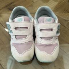 New Balance ピンク スニーカー １６cmのサムネイル