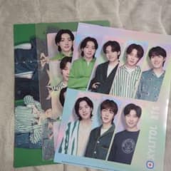 LOTTE × BTS クリアファイルのサムネイル