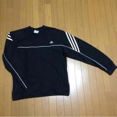 adidasトレーナーのサムネイル