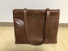 フェラガモ トートバックのサムネイル
