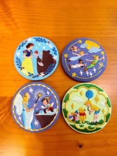 ディズニー 刺繍缶バッチ 4個セットのサムネイル