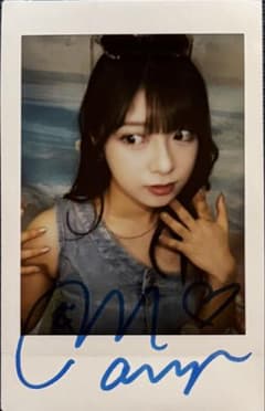 まるぴ 直筆サイン入りチェキ② - メルカリ