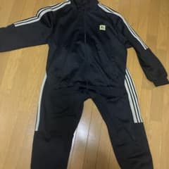 黒 ストライプデザイン ジャージ上下セットのサムネイル