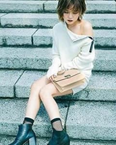 EMODA ニット 宇野実彩子着用のサムネイル
