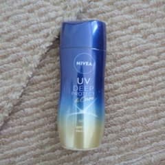 NIVEA UV DEEP PROTECT & Care ジェルのサムネイル