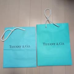 Tiffany & Co. ショップ袋のサムネイル