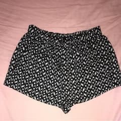 ZARA ショートパンツのサムネイル