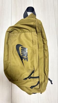 即日発送！Nike ボディバッグ ウエストポーチ キャラメル色のサムネイル