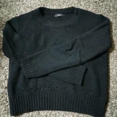 エモダ⚫ニットのサムネイル