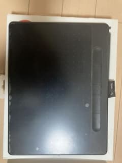 Wacom Intuos ペンタブレット 本体のサムネイル
