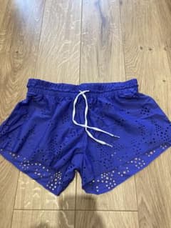 ゆみ1220様　専用　ROXY ショートパンツのサムネイル
