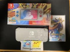 Nintendo Switch Lite ポケモンデザイン　ポケモン　ソードのサムネイル