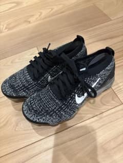 NIKE VAPORMAX スニーカー ブラック ホワイトのサムネイル