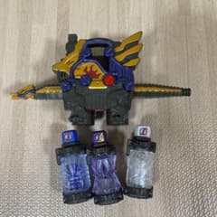 仮面ライダービルド　クローズドラゴンのサムネイル