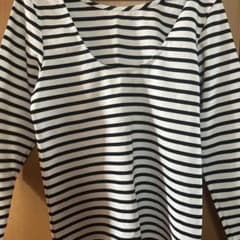 ボーダー柄 長袖カットソーのサムネイル
