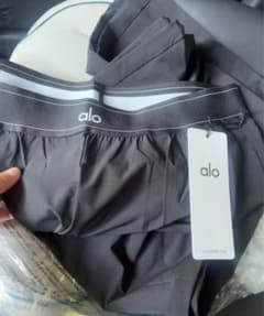 新品 Alo Yoga パンツ ボトム トラウザー アローヨガ ブラックm