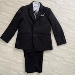 Myclassics黒のフォーマルスーツ 120cm 。のサムネイル