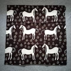 マリメッコ エプロン クーシコッサ☆もみの木柄 | Japonya'daki